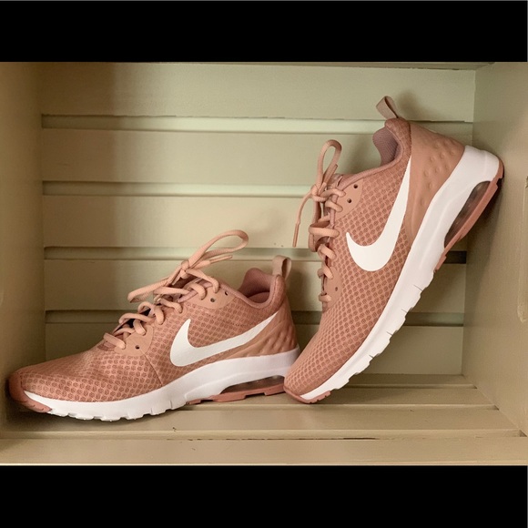 nike air max motion low womens
